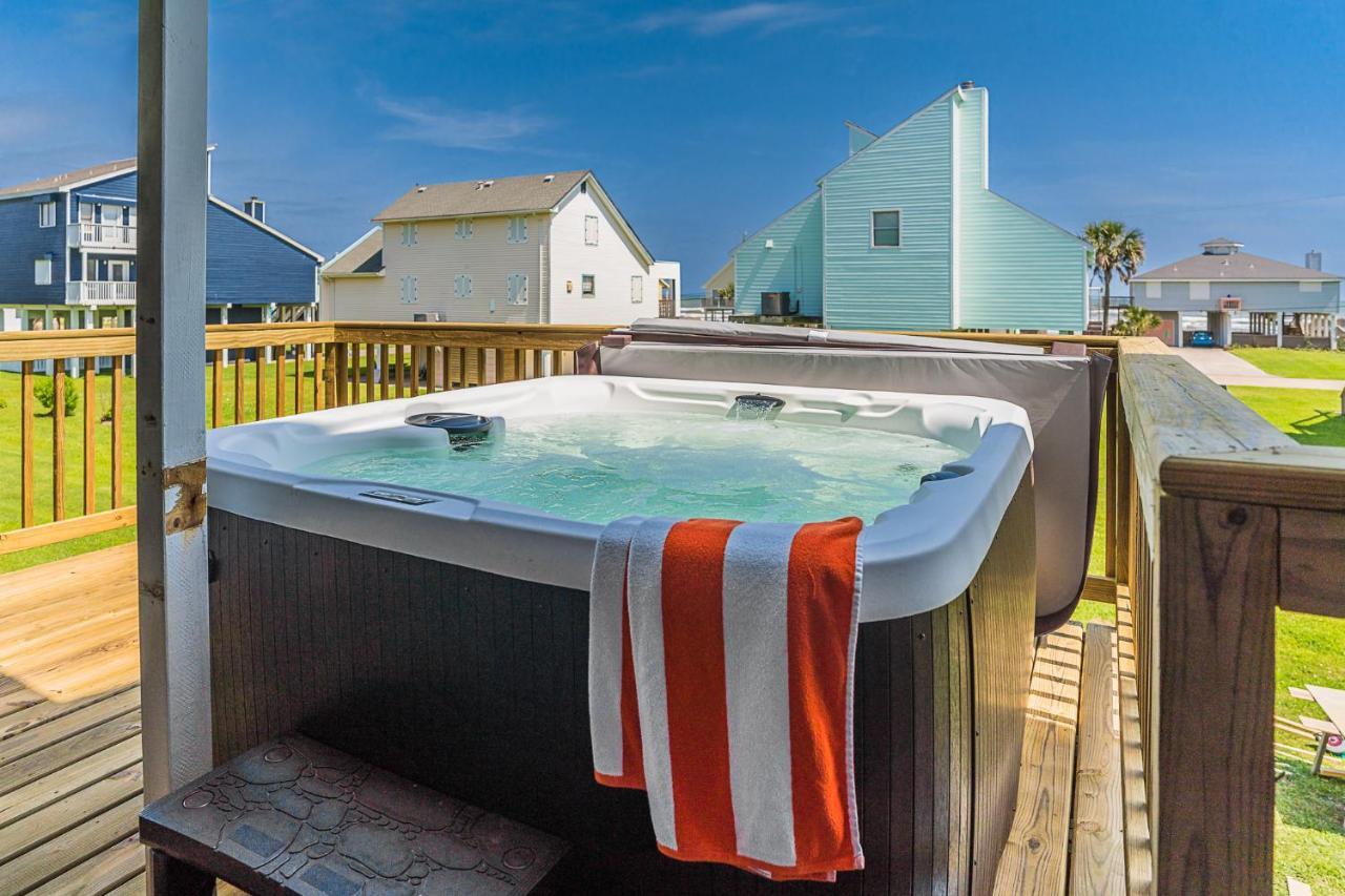 Hot Tub - Ocean Views - Steps To Private Beach - Quiet Location Galveston Exterior photo