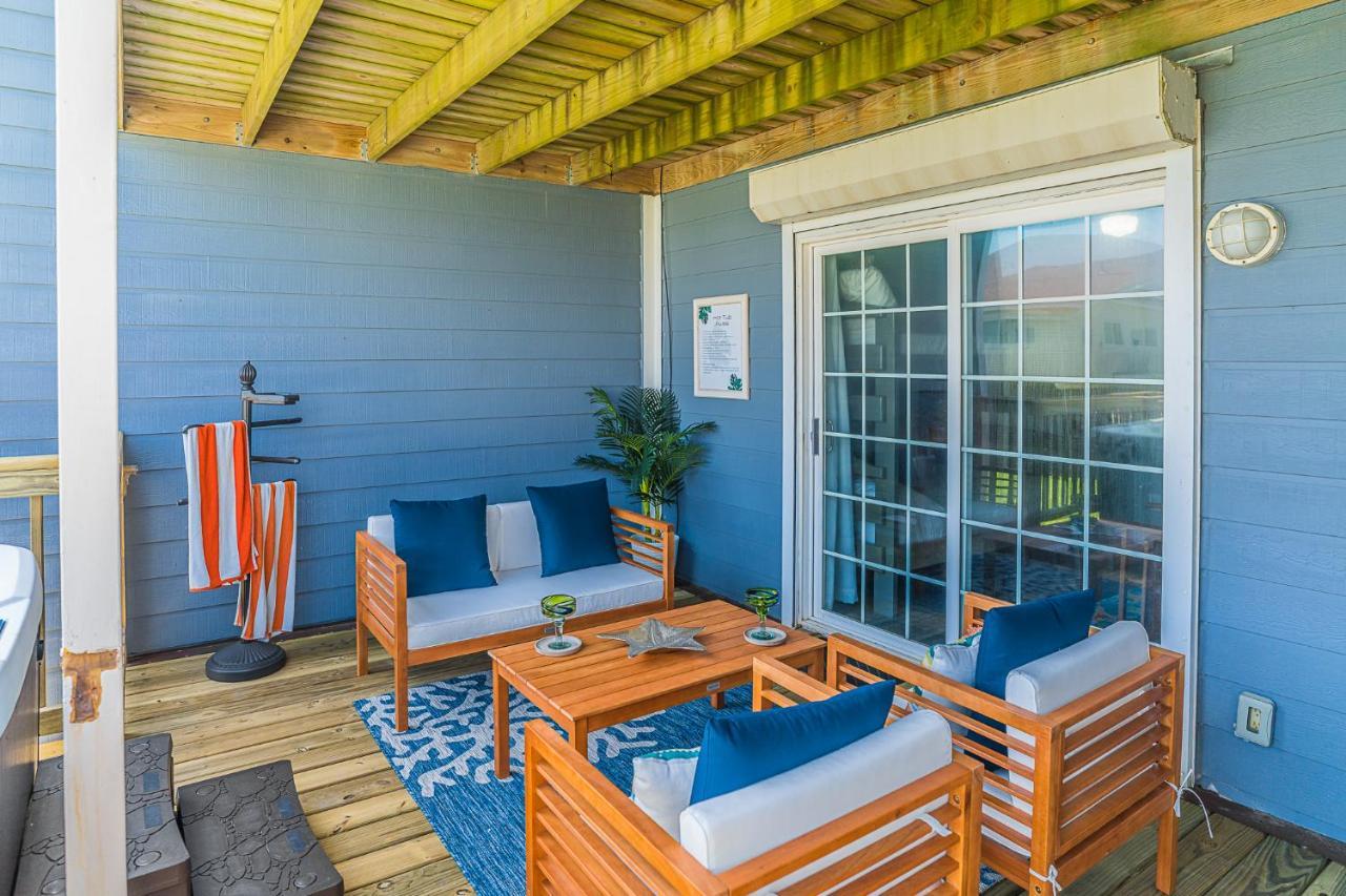 Hot Tub - Ocean Views - Steps To Private Beach - Quiet Location Galveston Exterior photo