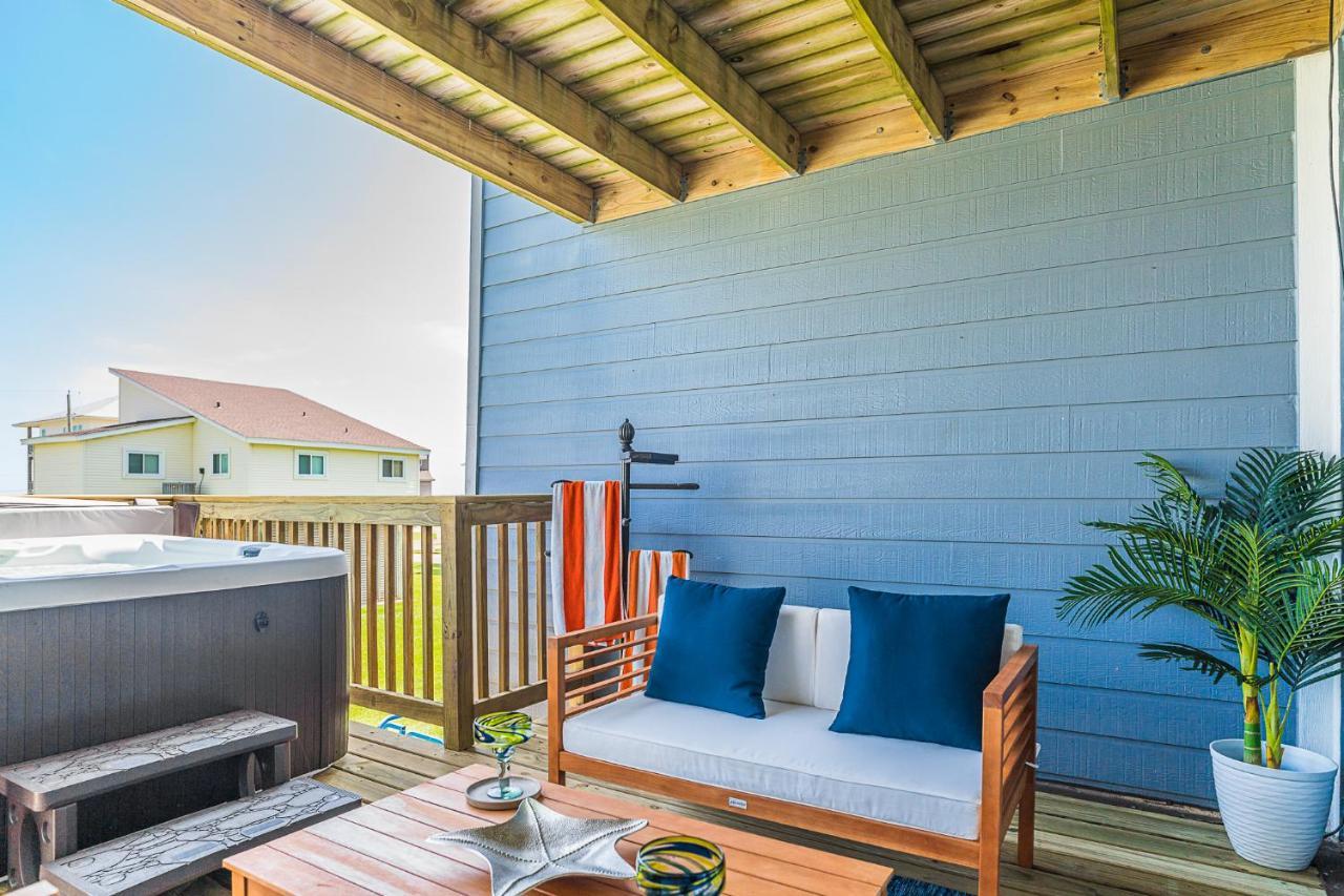 Hot Tub - Ocean Views - Steps To Private Beach - Quiet Location Galveston Exterior photo