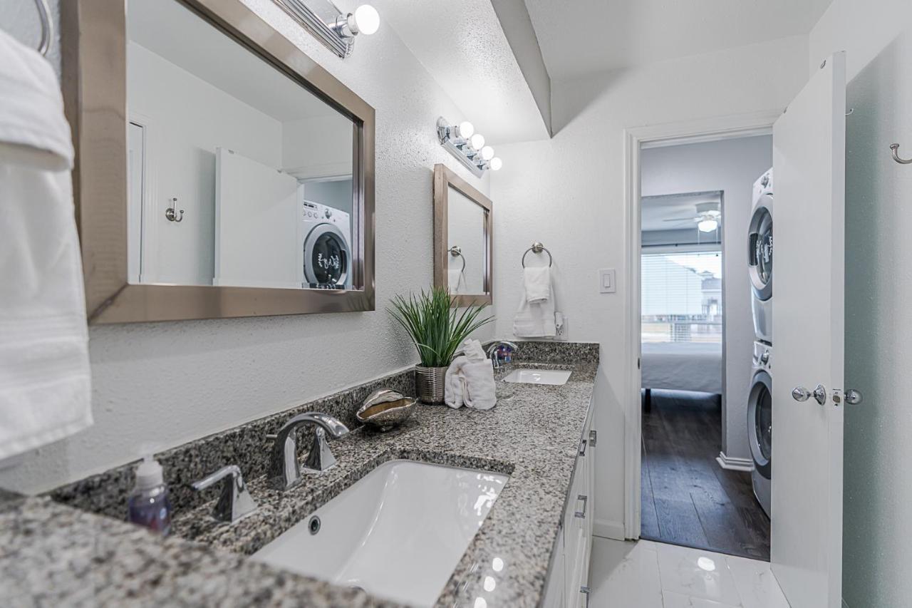 Hot Tub - Ocean Views - Steps To Private Beach - Quiet Location Galveston Exterior photo